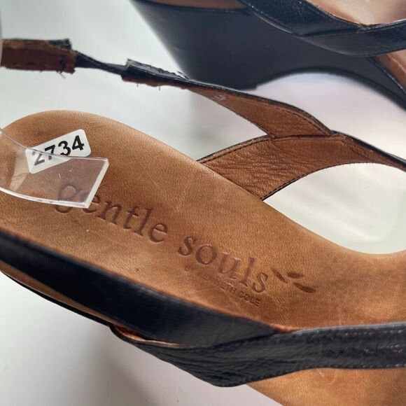 Gentle Souls Wedge Sandals Size 9 Black Leather Strappy Classic Cushion Footbed - Picture 4 of 11